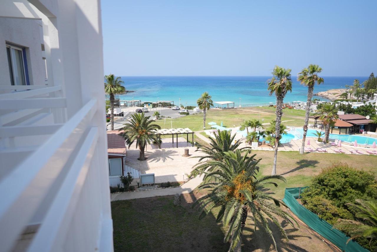 Astreas Beach Hotel Apartments Protaras Exterior foto